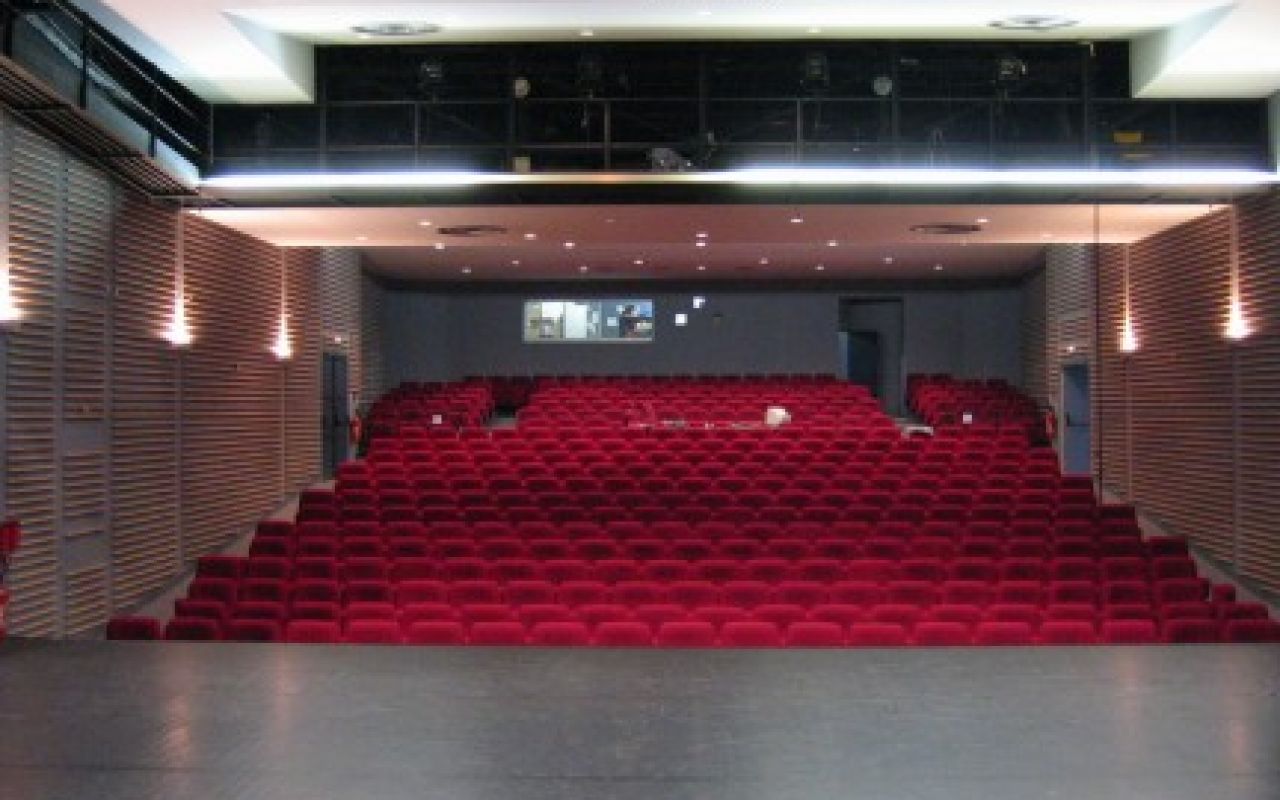 Théâtre Simone Signoret 3