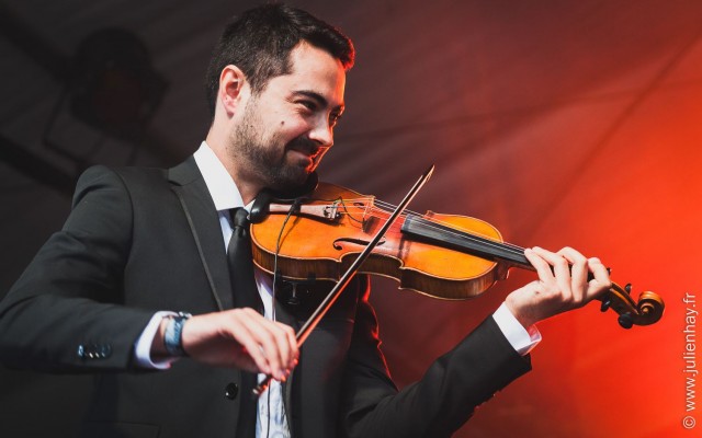 Violin Standards - Photo : Julien Hay