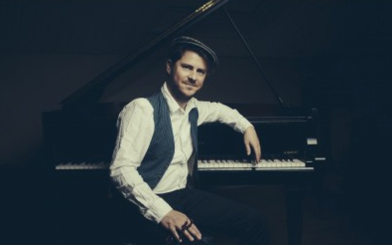 Stéphane Tsapis - “Le piano oriental” - Photo : Pierrick Guidou