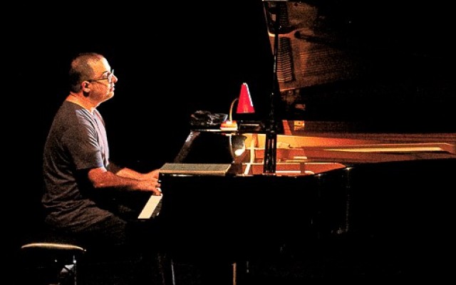 Yonathan Avishai - Pianist - Photo : PM