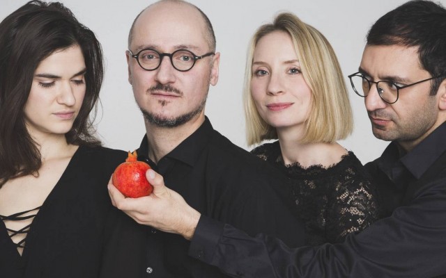 Quatuor Toumanian Mek l Musique classique du monde - Le 360 Paris Music Factory a pour ambition de favoriser la rencontre des altérités culturelles. Tout au long de l’année, un répertoire vaste, alliant sur scène des artistes incroyables. C'est à découvrir dans ce lieu populaire pour la culture.