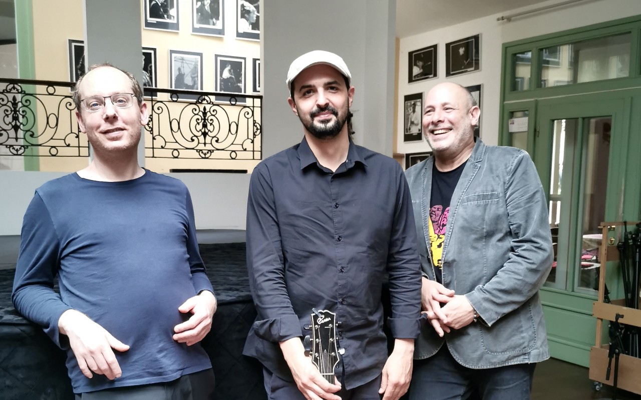 Romain Pilon Trio avec Jeff Ballard - Standards enchantés par un guitariste touché par la grâce